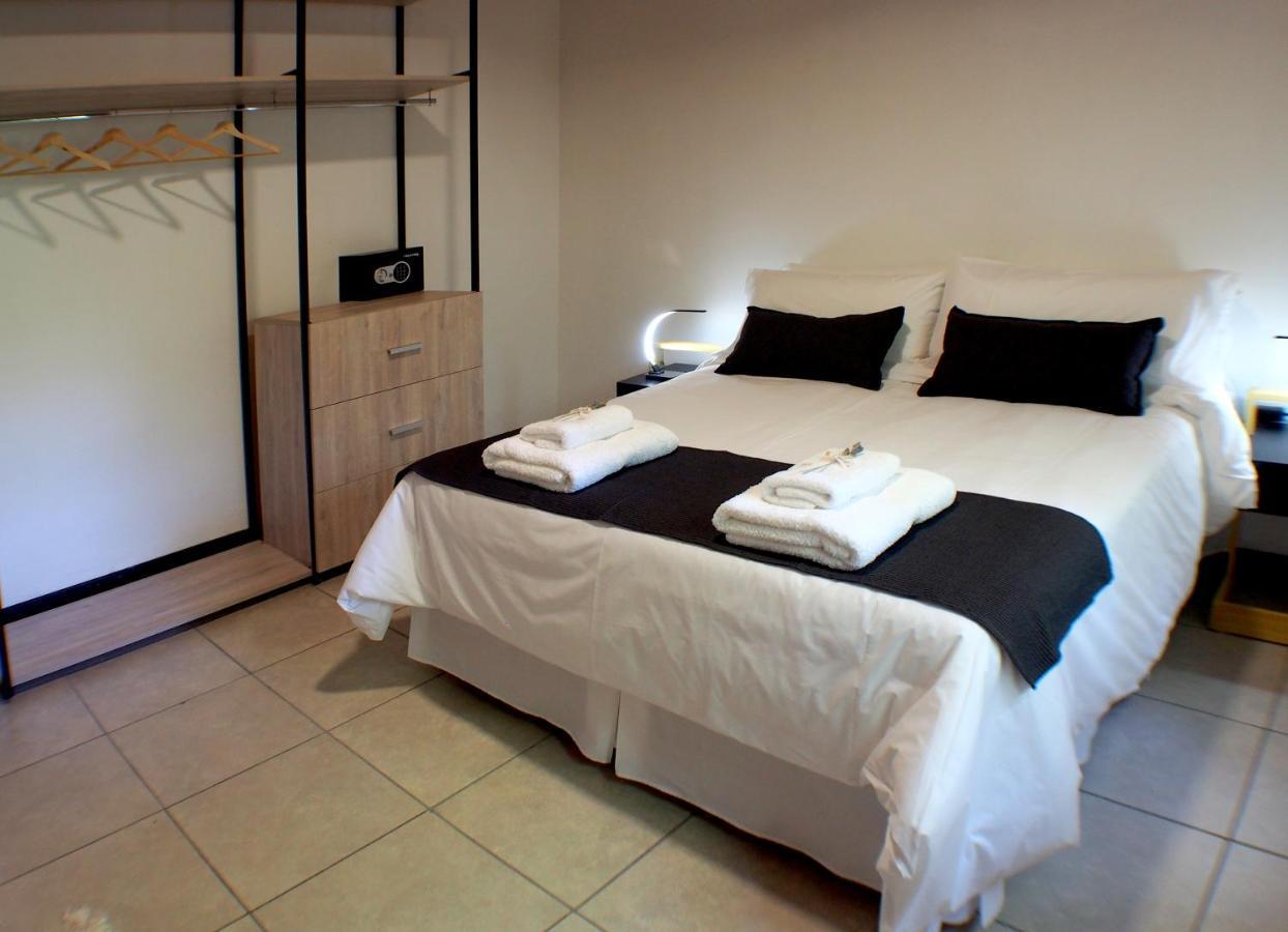 Ayres Home Vip Moderno Solo Adultos Centrico เมนโดซา ภายนอก รูปภาพ
