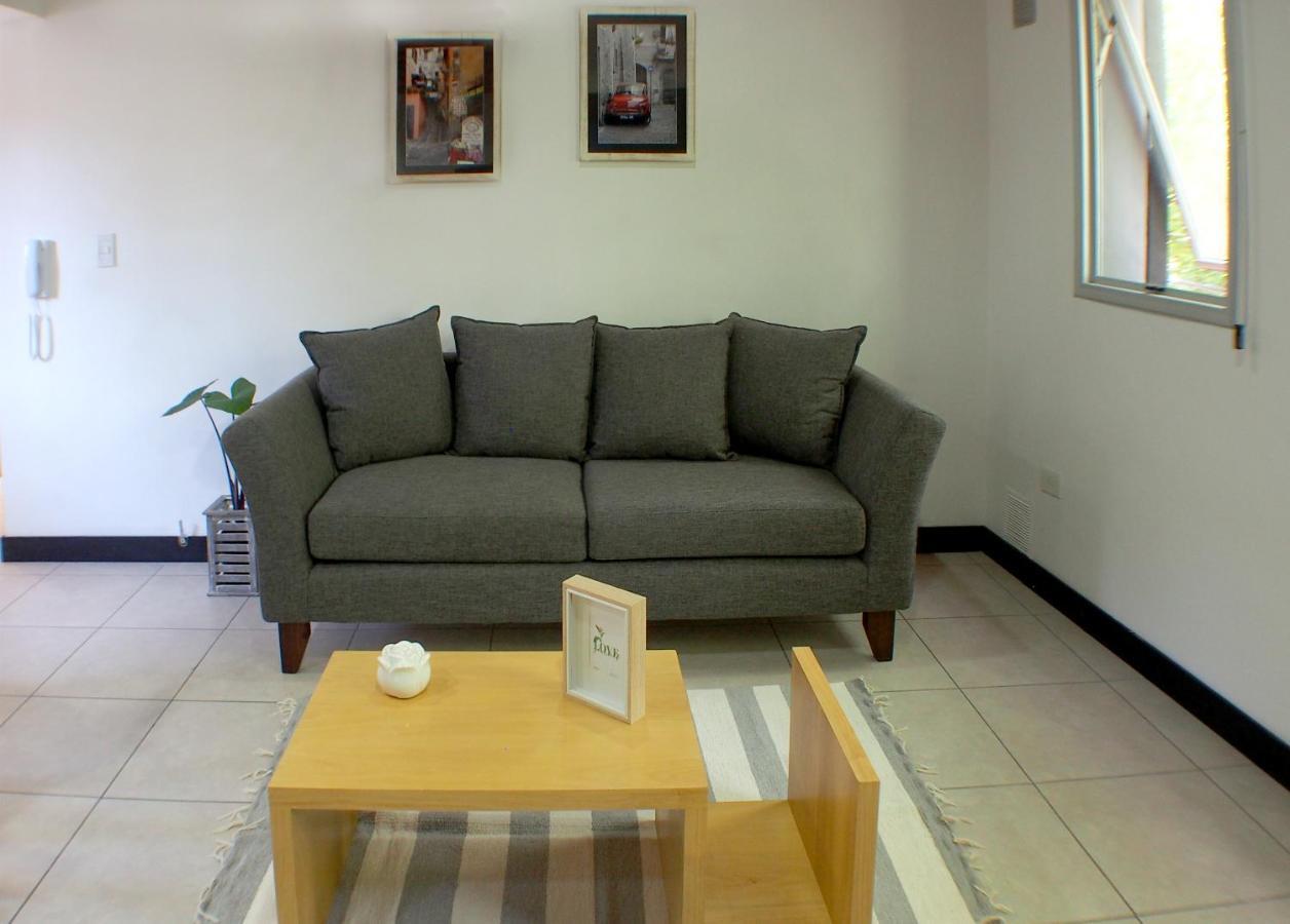 Ayres Home Vip Moderno Solo Adultos Centrico เมนโดซา ภายนอก รูปภาพ