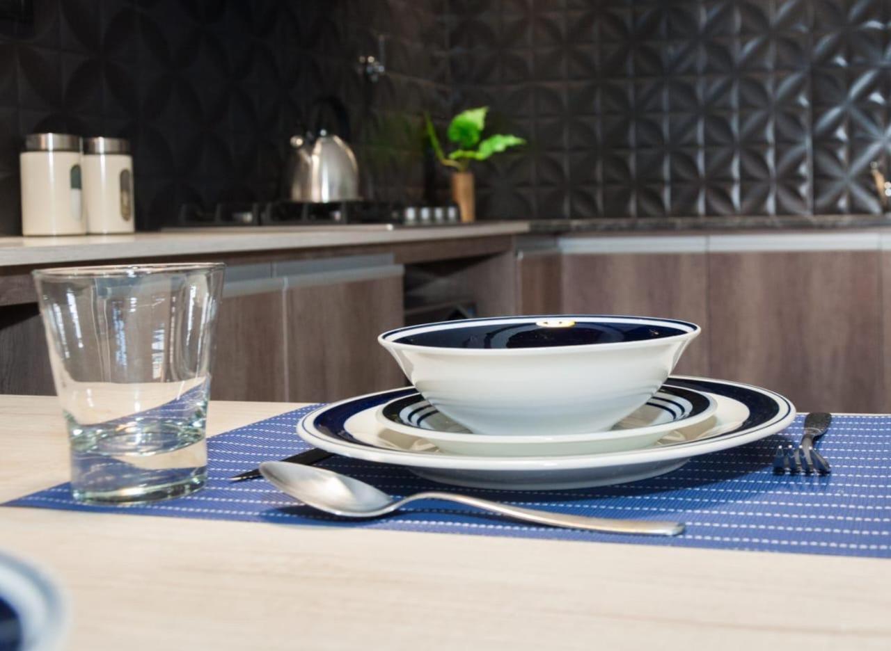 Ayres Home Vip Moderno Solo Adultos Centrico เมนโดซา ภายนอก รูปภาพ